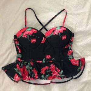NWOT Albion Antigua peplum swim top medium